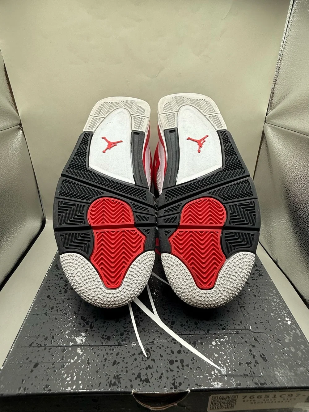 Authentic 2023 Jordan 4 Retro Mid Red Cement Men Size 9.5 Very Clean